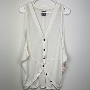 NWT Free People White Button-Front Tank Top. Size Medium
